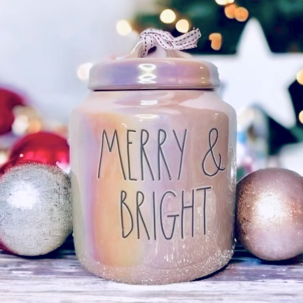 🎀Rae Dunn Christmas Pink “Merry & Bright” Canister